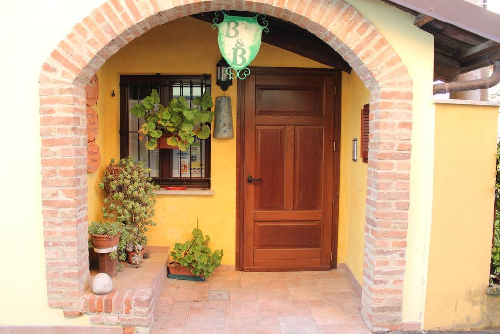 Tra... Monti E Vigne Bed & Breakfast La Morra Exterior foto