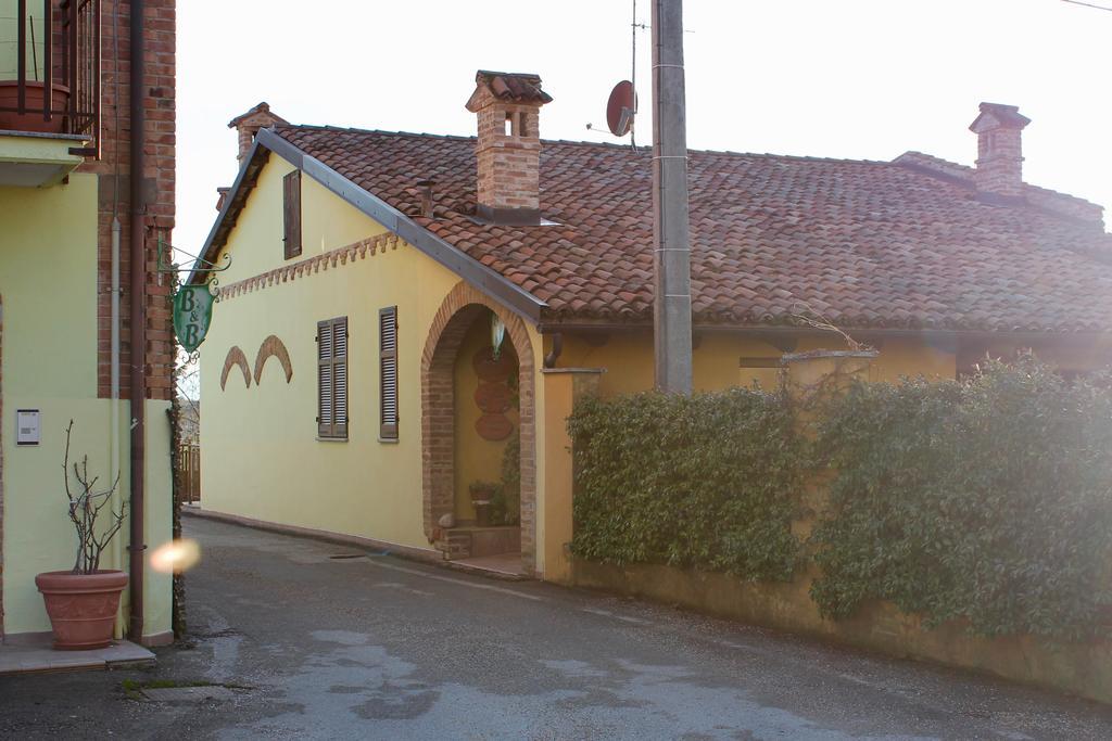 Tra... Monti E Vigne Bed & Breakfast La Morra Exterior foto