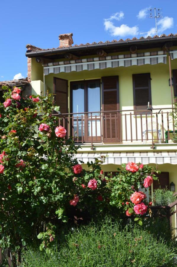 Tra... Monti E Vigne Bed & Breakfast La Morra Exterior foto
