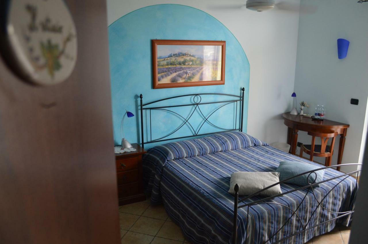 Tra... Monti E Vigne Bed & Breakfast La Morra Exterior foto